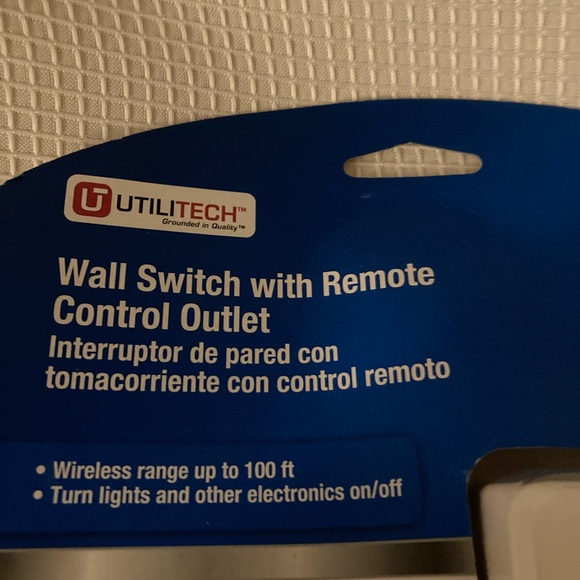 Utlilitech Wall Switch with Remote Control Outlet! - Picture 2 of 4